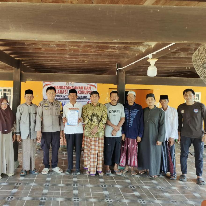 Pemerintah Desa Mario Laksanakan Penandatanganan dan Deklarasi Anti Korupsi